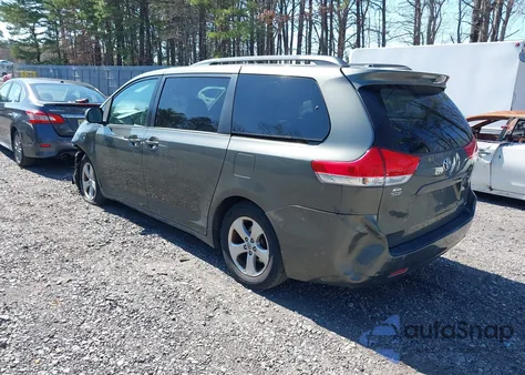 2012 Toyota Sienna Le V6 8 Passenger from USA, damaged, VIN 5TDKK3DC4CS181842